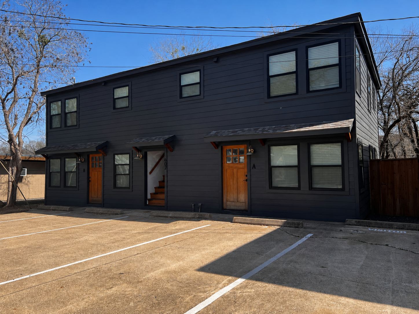 607 Foch Street – photo 1