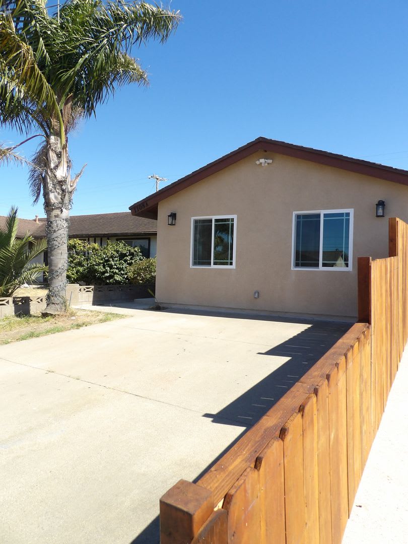 Studio For Rent Garage Adu – photo 1 of 47