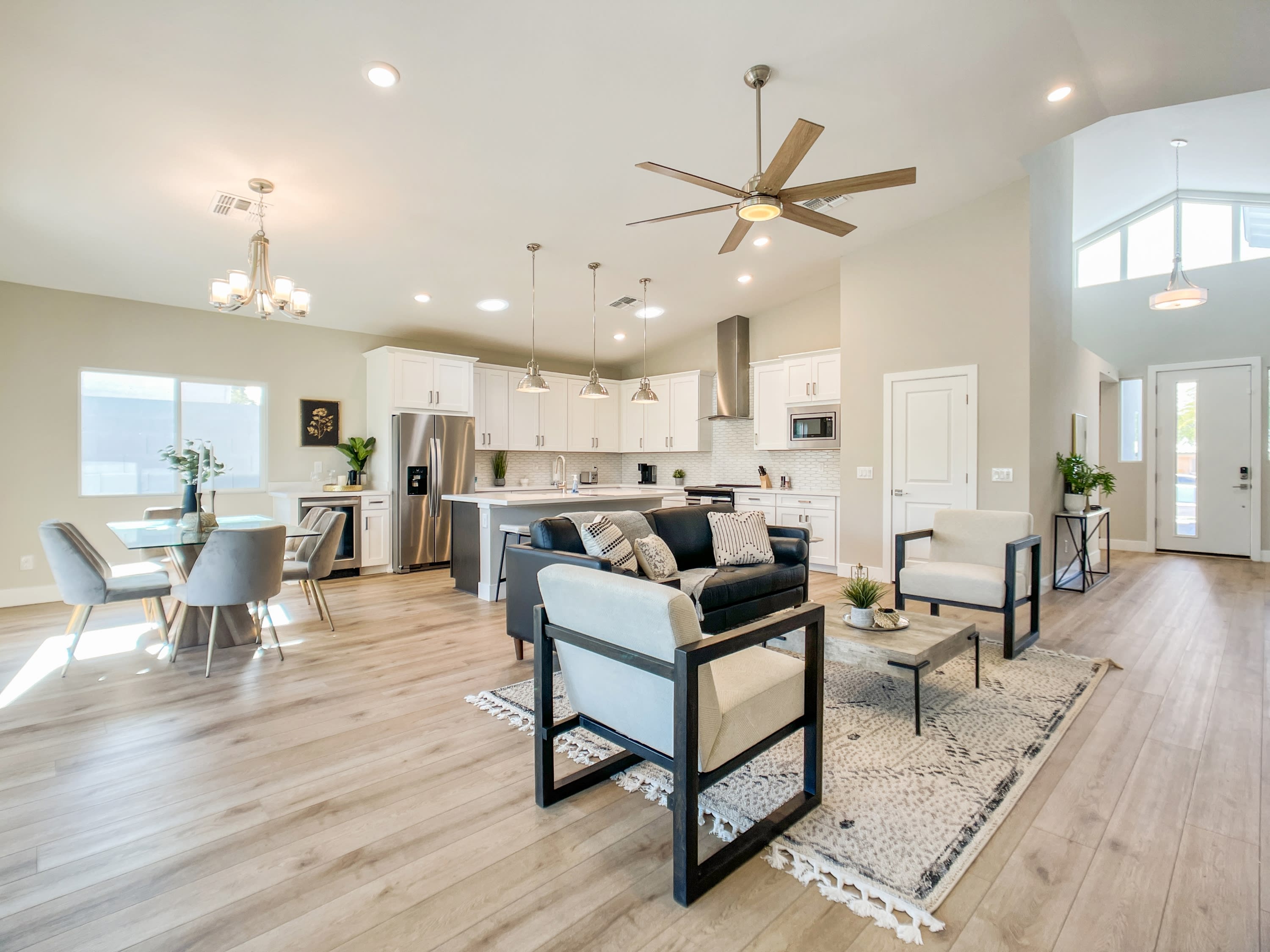 8031 North 14th Place – photo 1