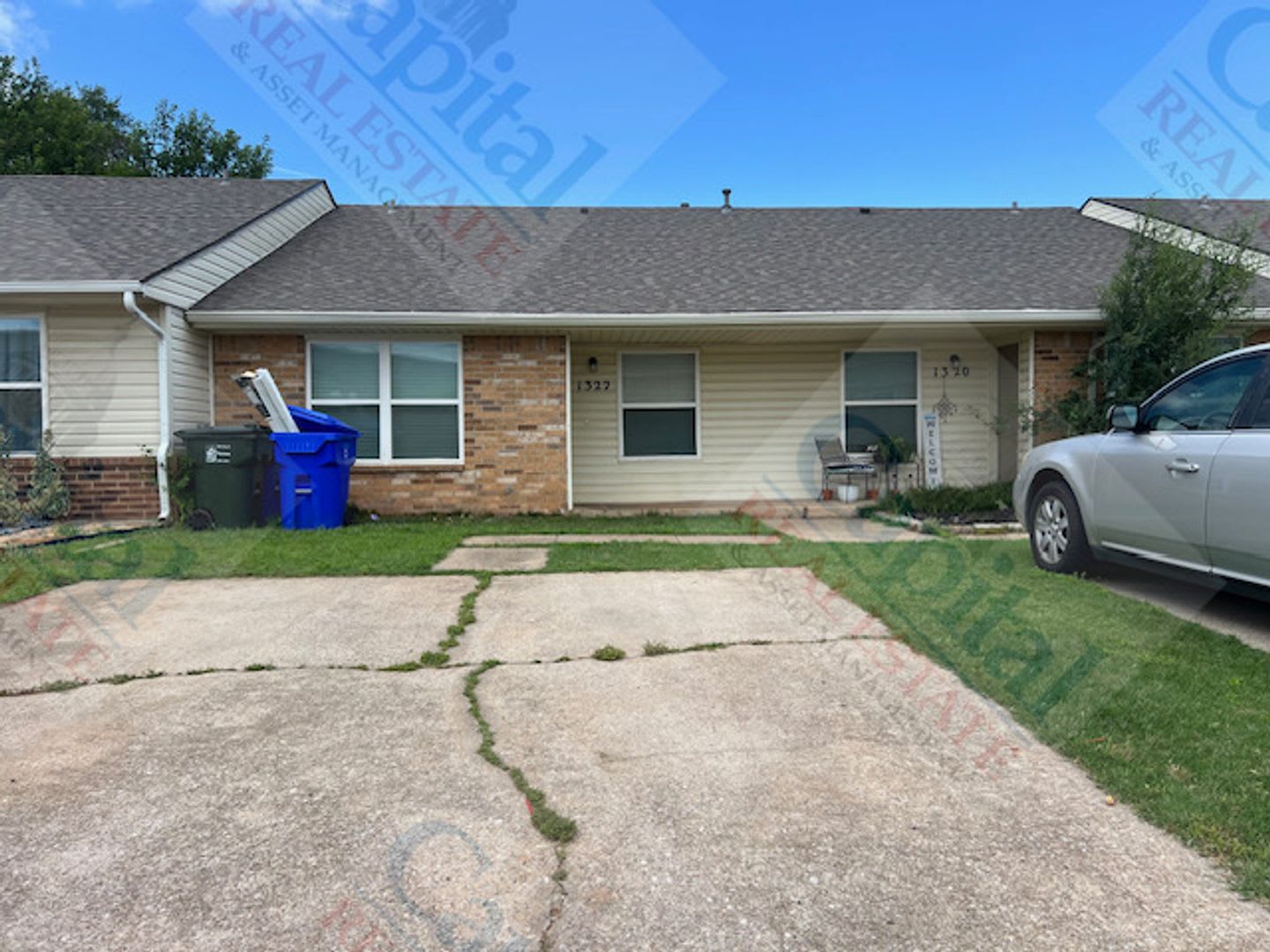 Charming 2 bedroom – photo 1 of 29