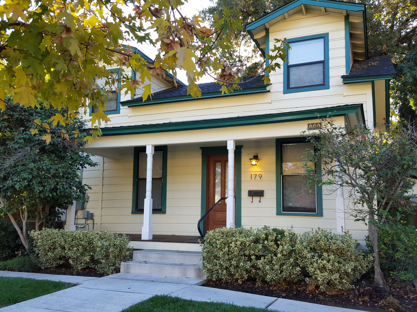 179 E Lincoln Ave – photo 1