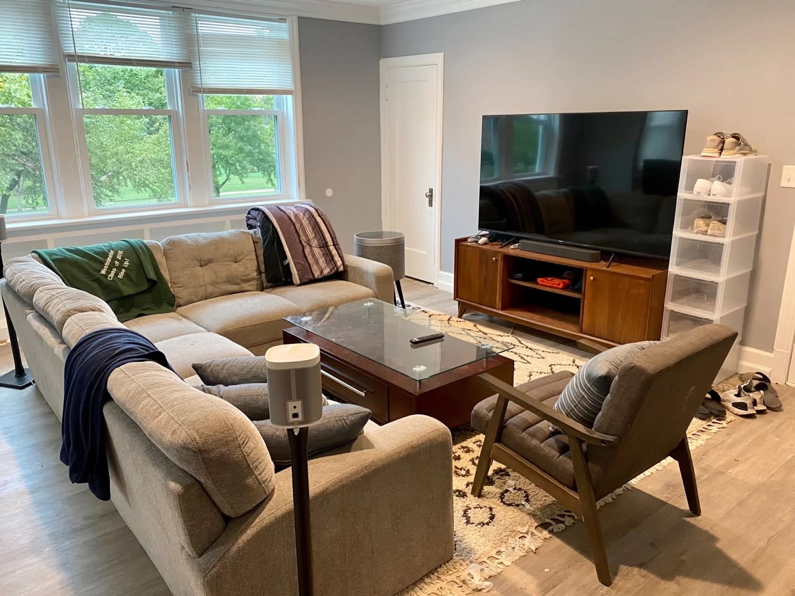 7250 Pershing Avenue – photo 1