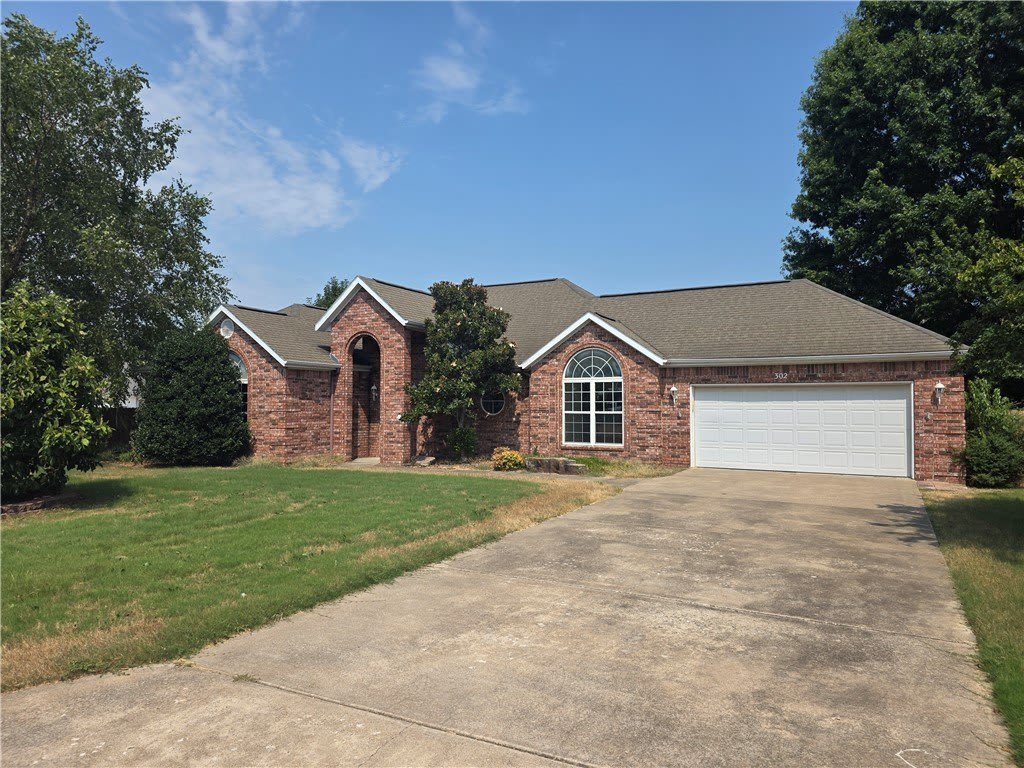 302 Cross Creek Drive – photo 1