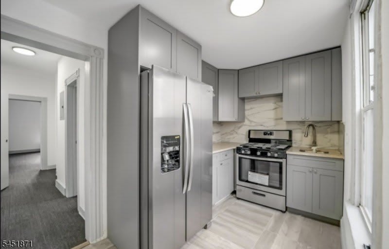 227 Snyder St – photo 1 of 143