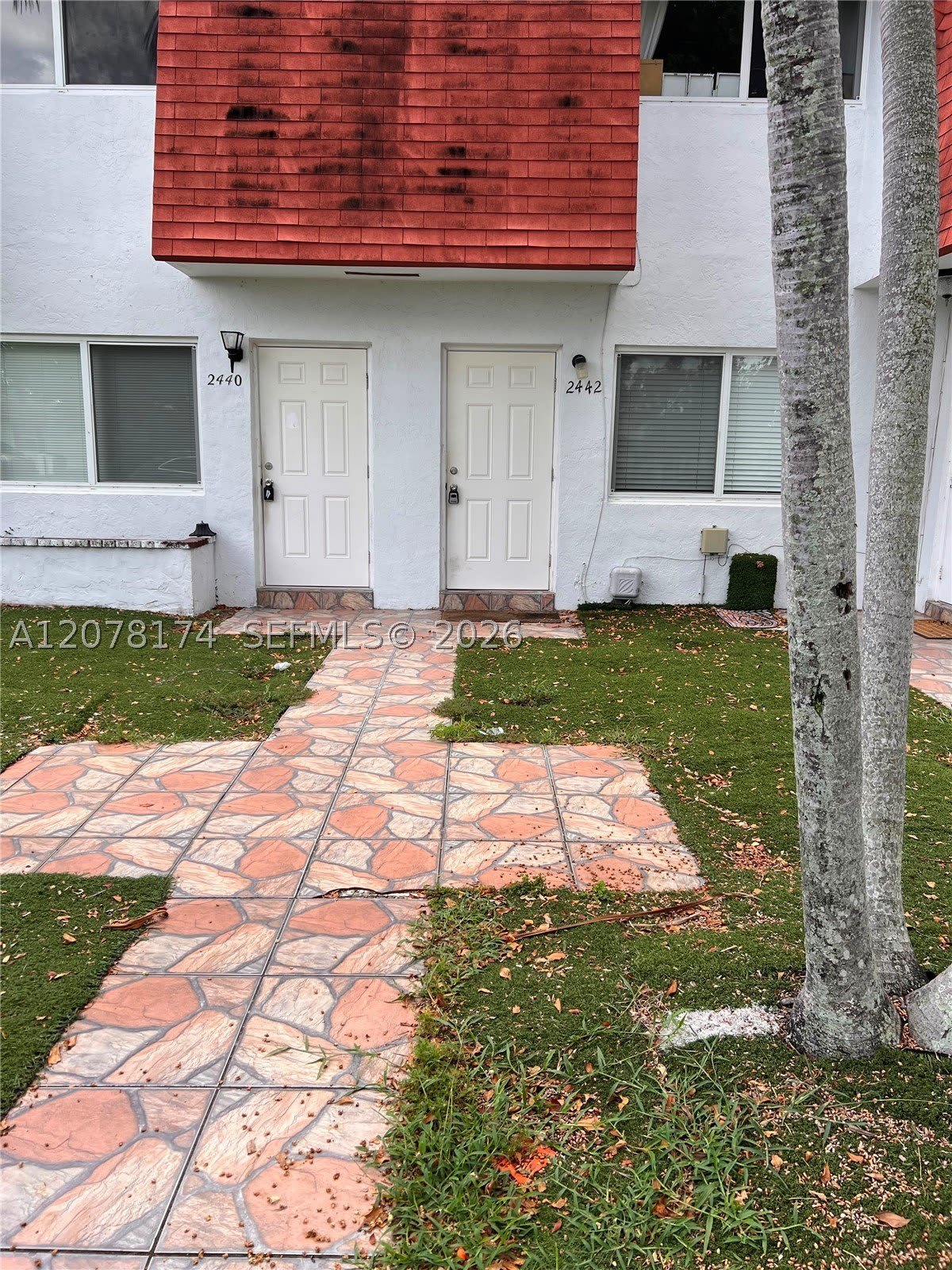 2442 SW 58 – photo 1