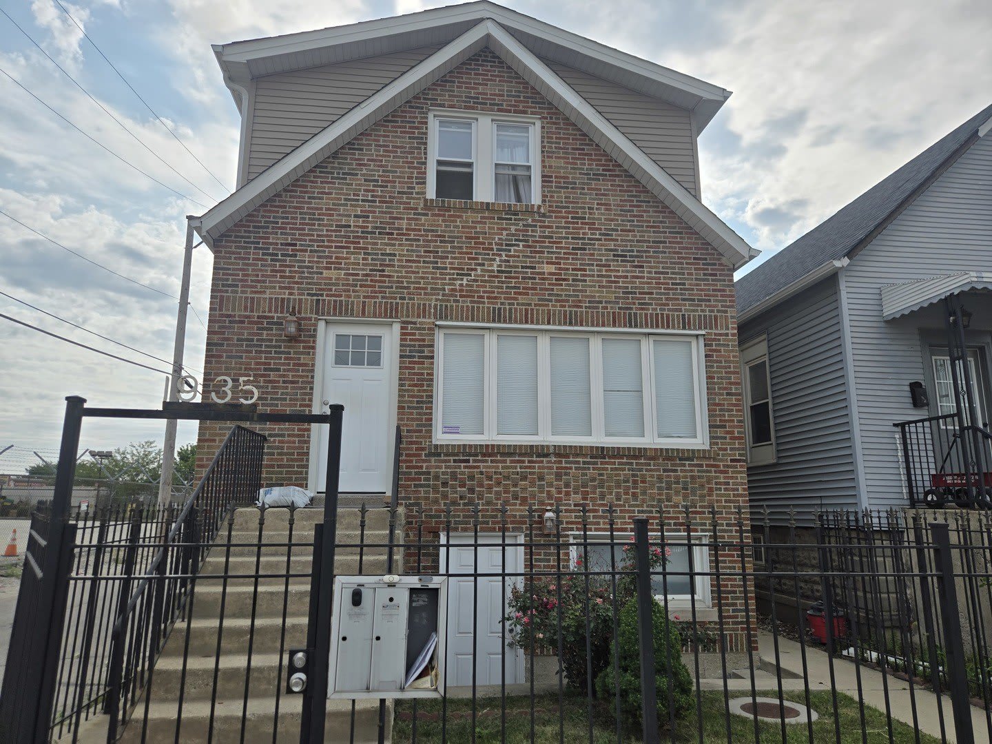 1935 N Leamington Avenue – photo 1