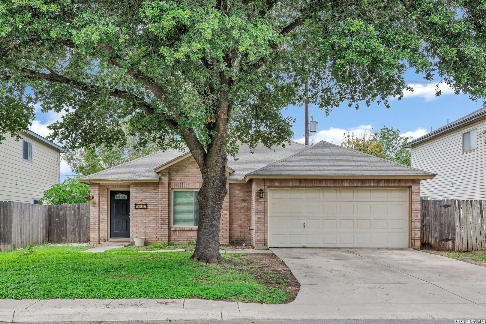 7927 Hilltop Crst – photo 1