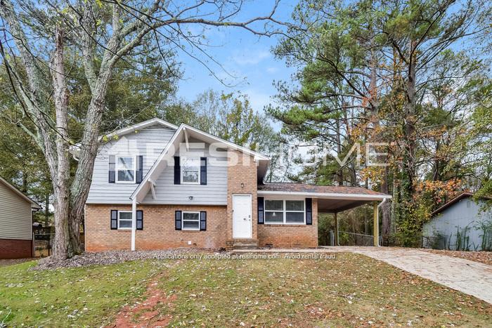 8283 Brittany Lane – photo 1 of 20