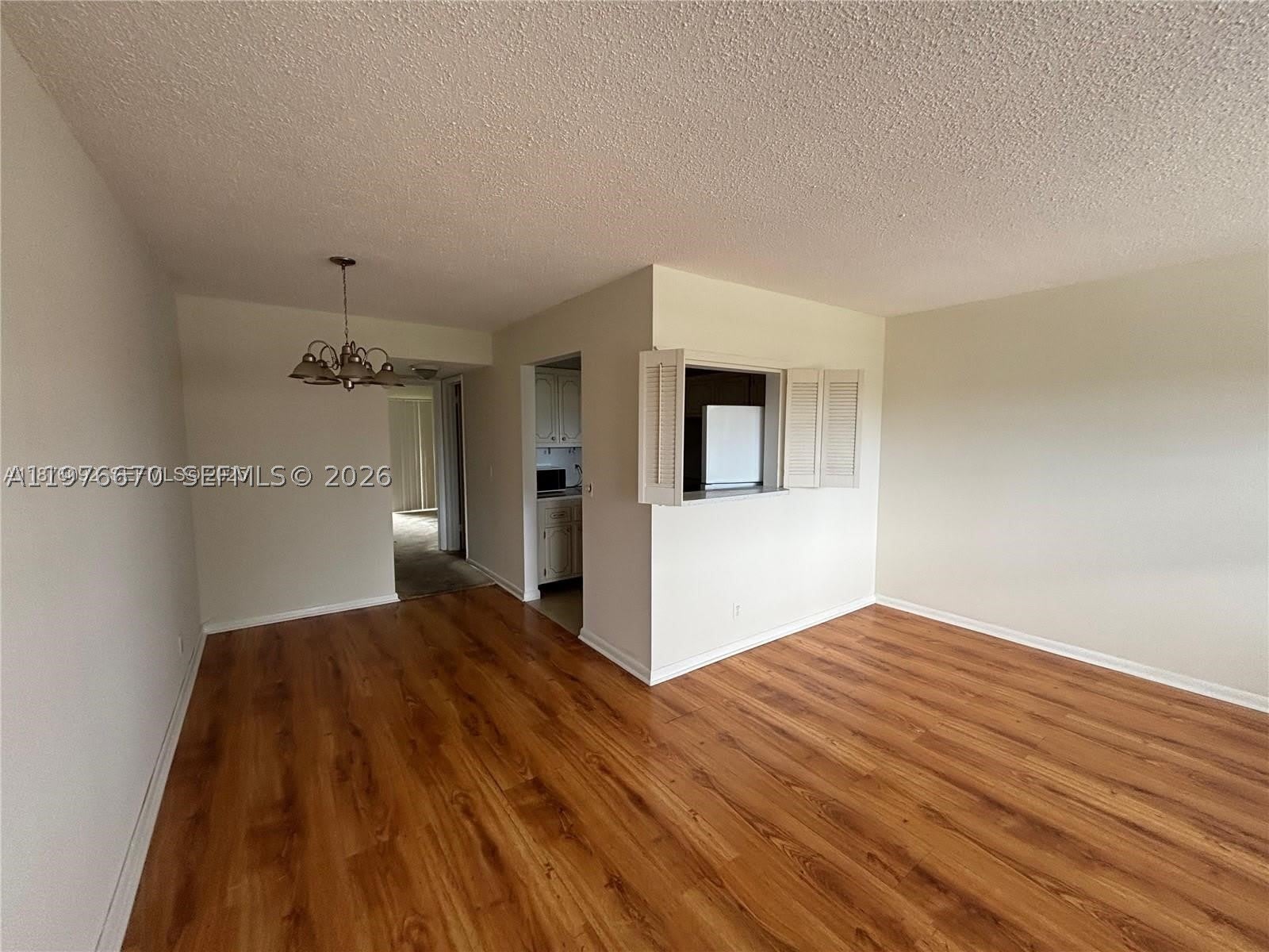 36 Windsor – photo 1