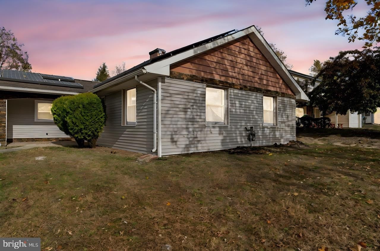 5 BURGESS Lane – photo 1