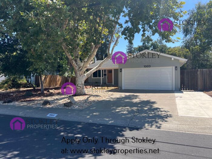 1003 Santa Cruz Drive – photo 1 of 19