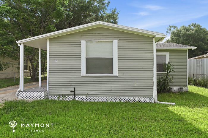 228 South Eastside Drive – photo 1 of 14