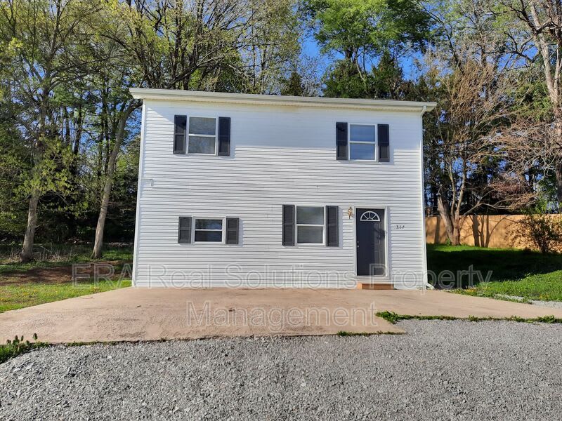 317 Bigelow St. – photo 1 of 15