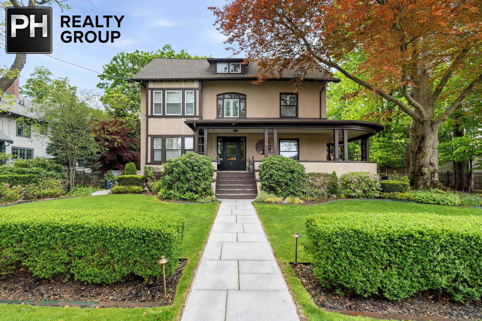 21 Clover Street – photo 1 of 145