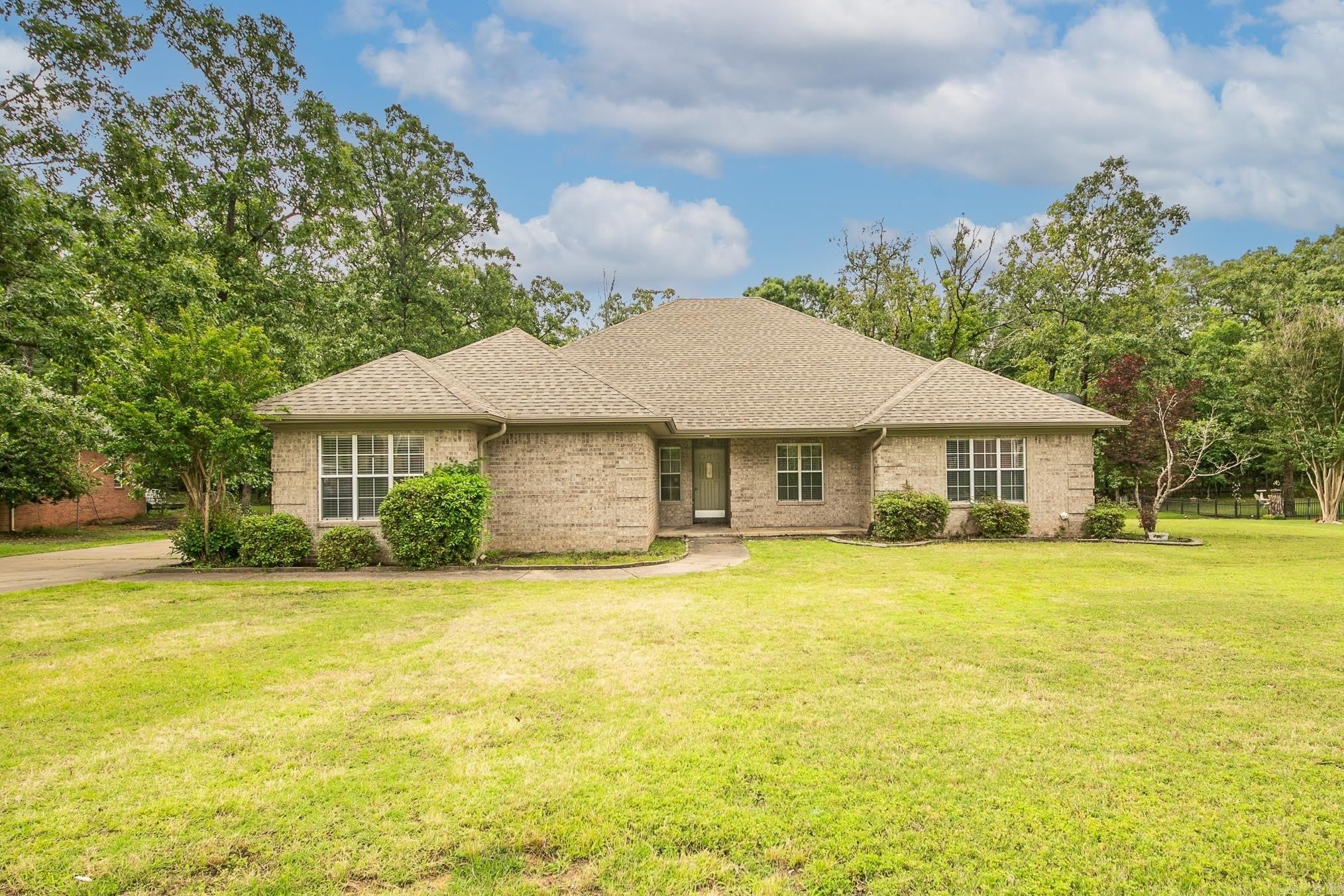 44 Gleneagle Drive – photo 1