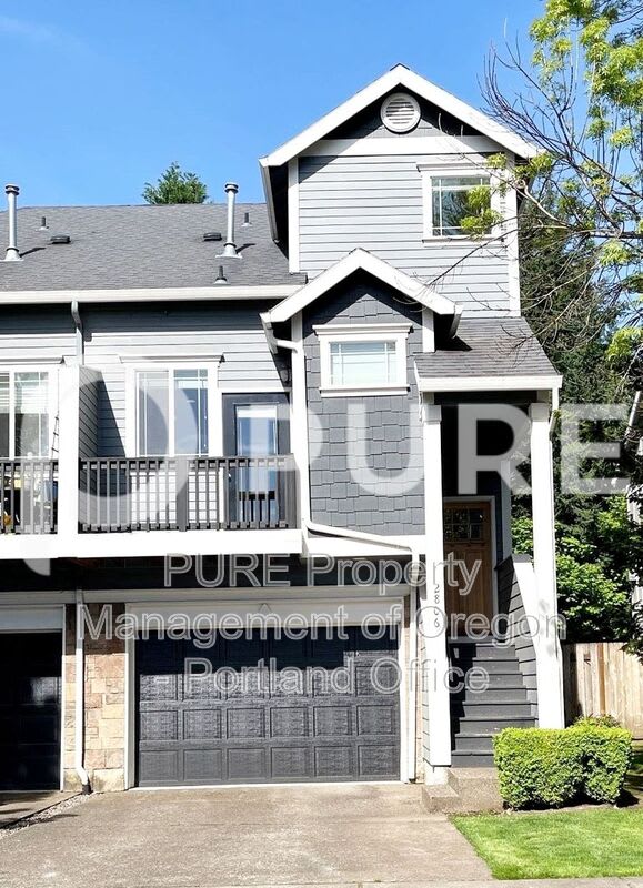 2806 Raymond St – photo 1 of 82