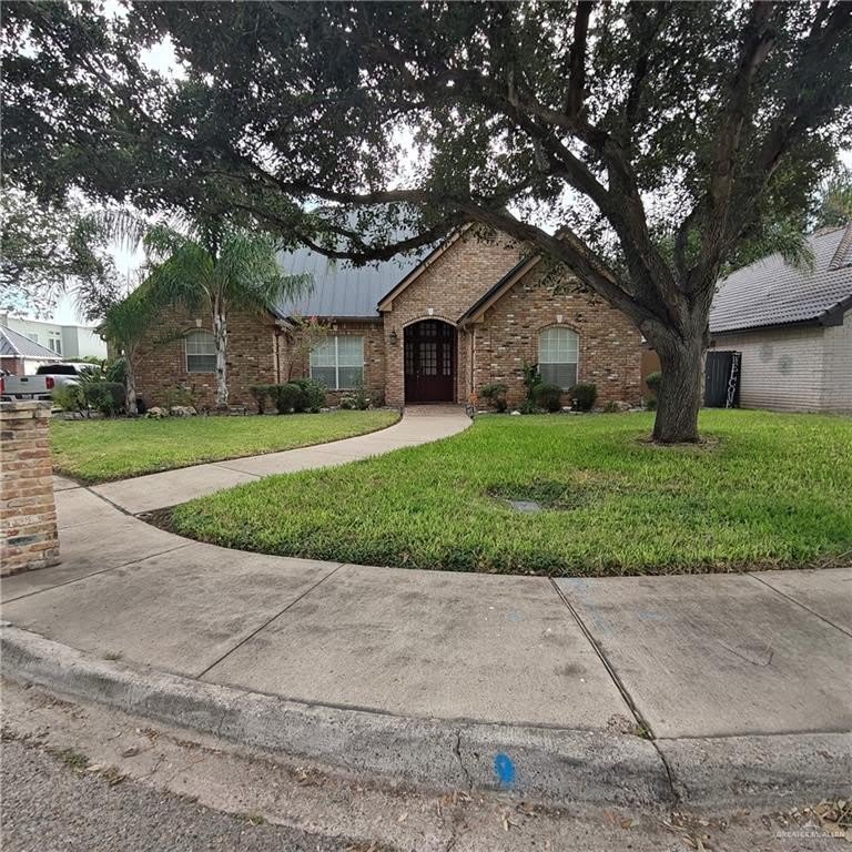 2516 Sequoia Drive – photo 1