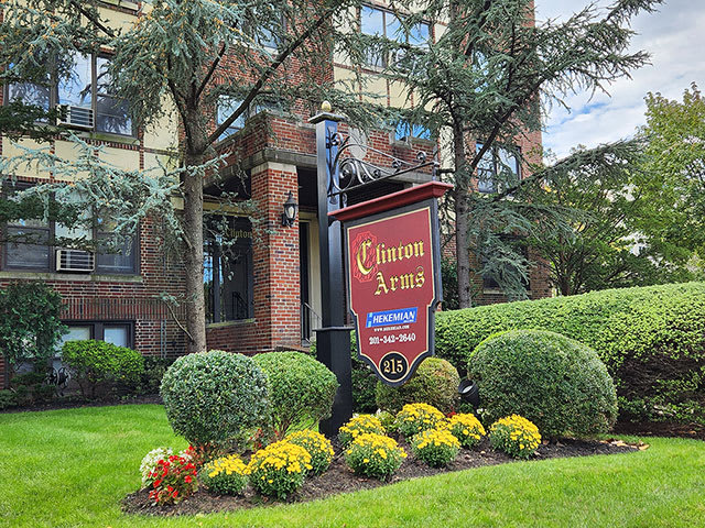 Clinton Arms – photo 1