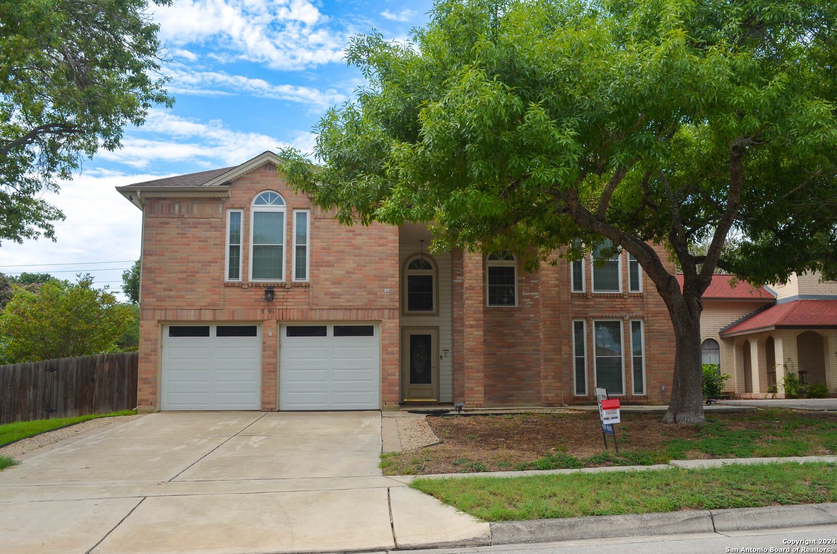 7501 Forest Echo – photo 1 of 184