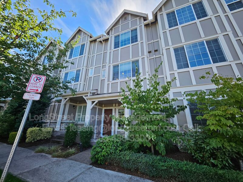 14976 NW Orchid St – photo 1 of 28