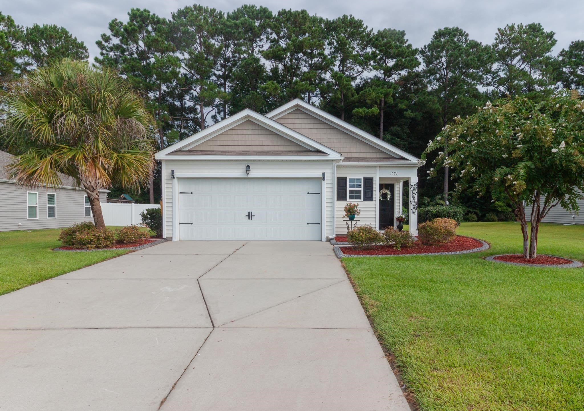 591 Mossbank Loop – photo 1 of 40