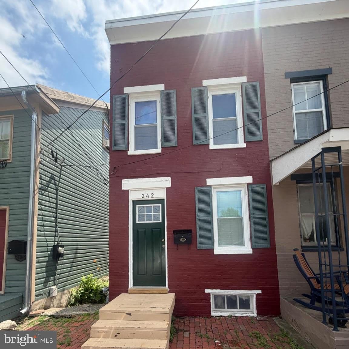 242 S CARROLL Street – photo 1
