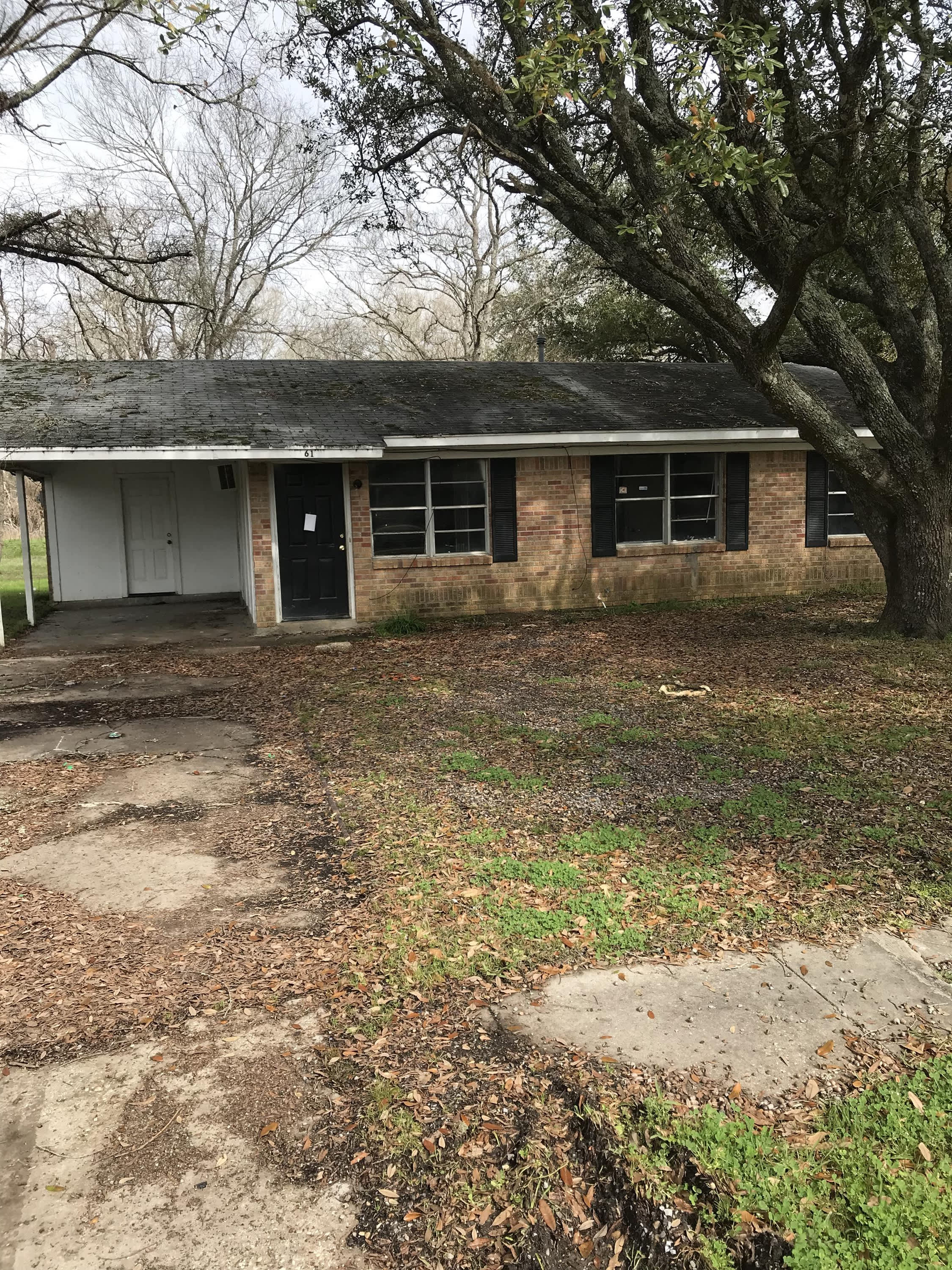 61 Charmingdale Drive North – photo 1 of 9