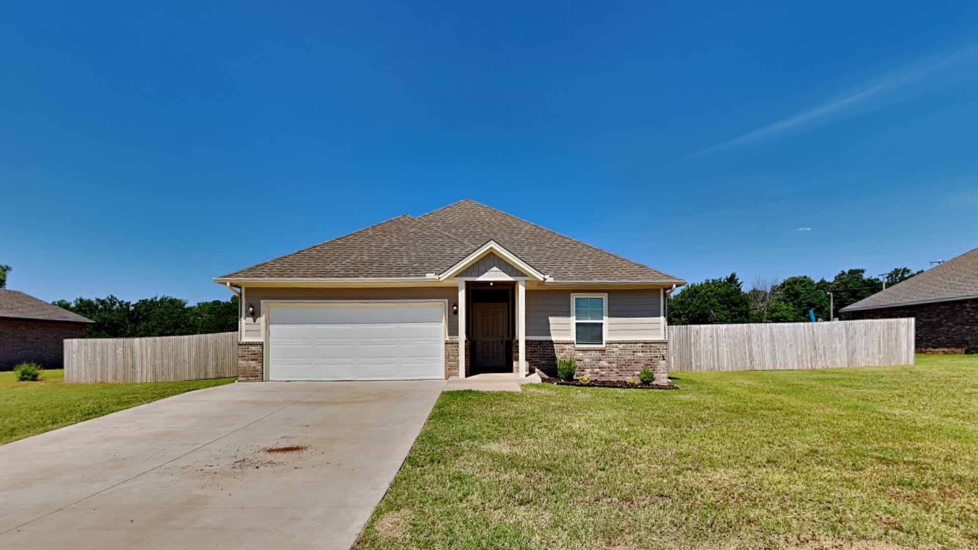 4 bedroom 2 bath home in Guthrie schools – photo 1 of 23