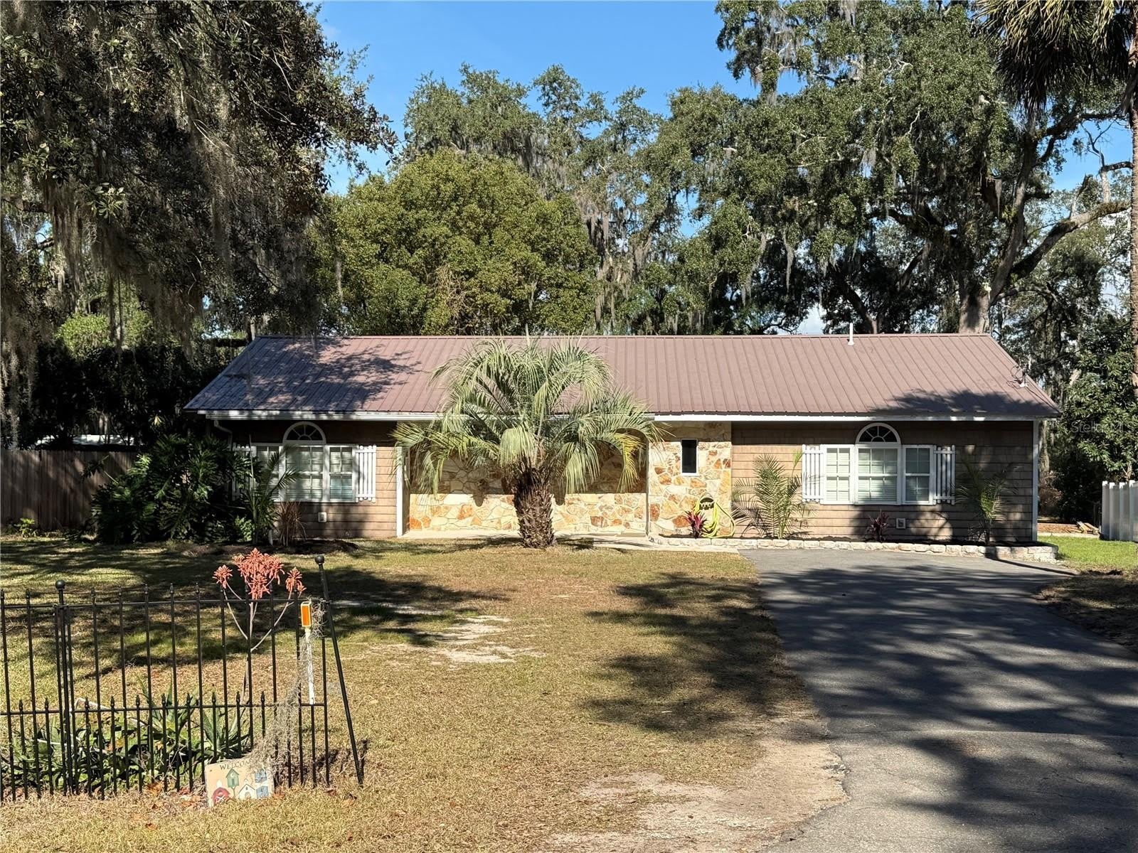 1762 SE 164TH Circle – photo 1 of 33