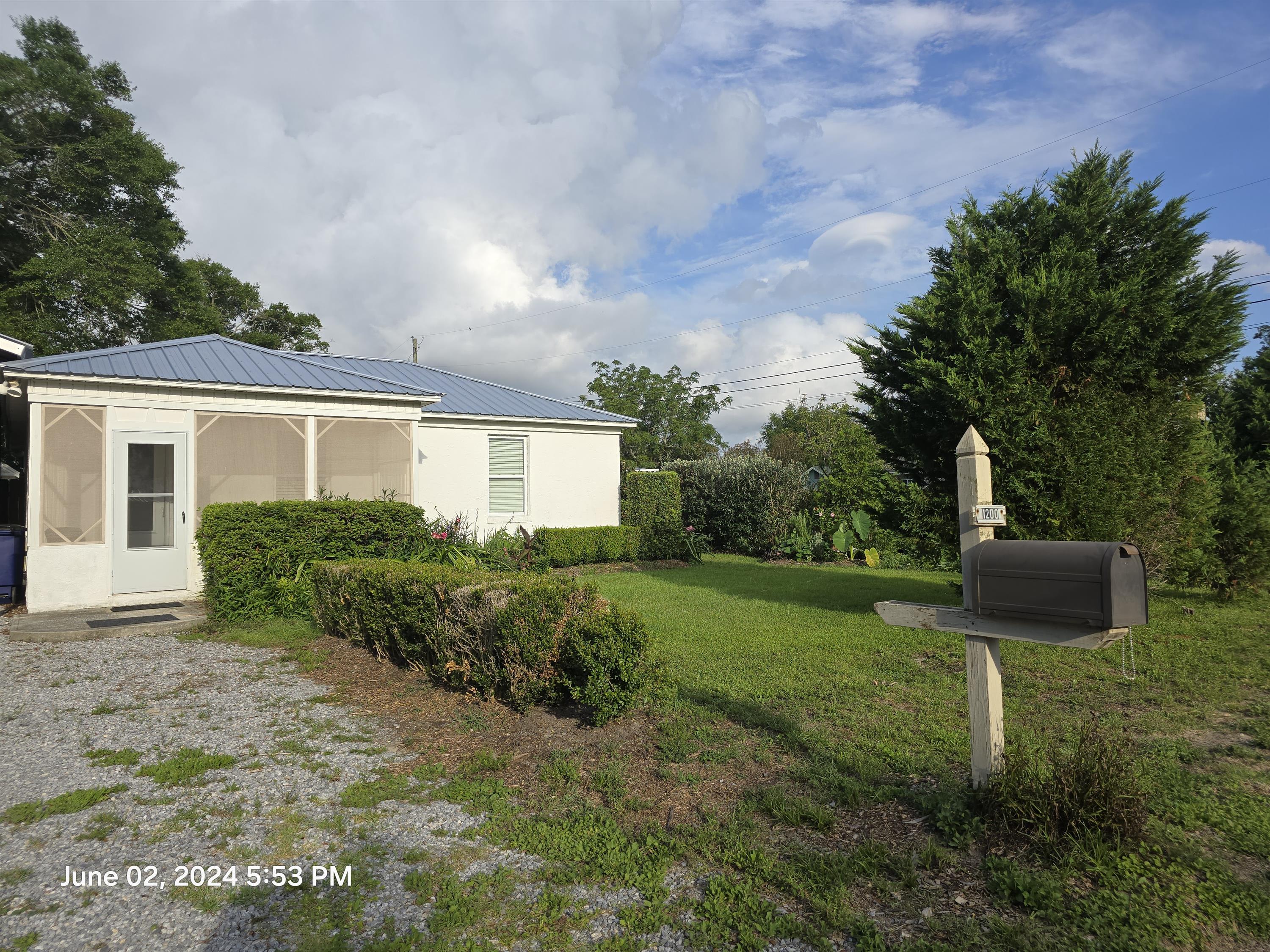 1200 Clay Avenue House – photo 1 of 192