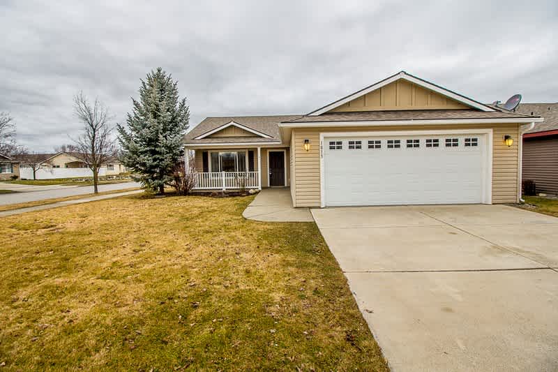 1813 North Cavalier Road – photo 1 of 27