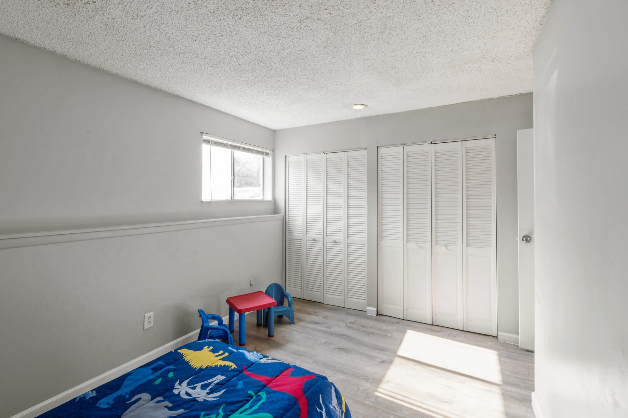Suncrest Apartments – photo 1 of 41