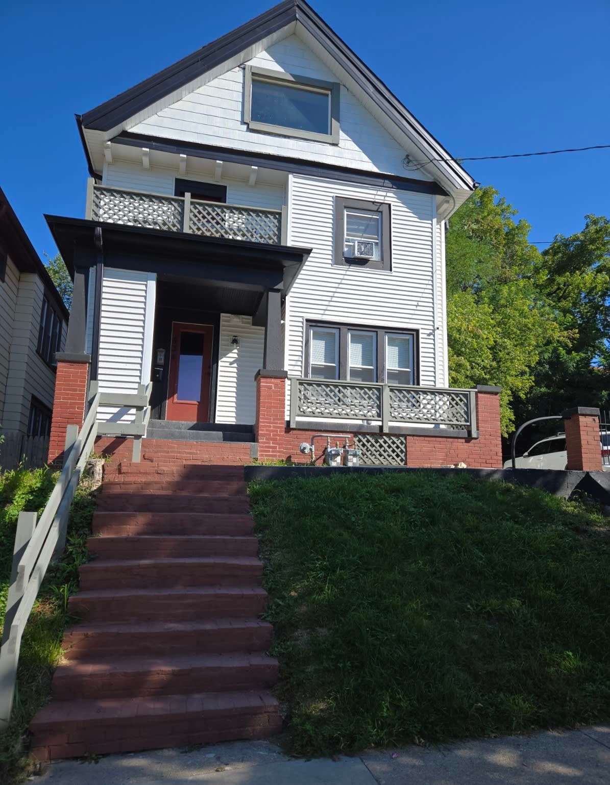 436 W Burleigh St – photo 1
