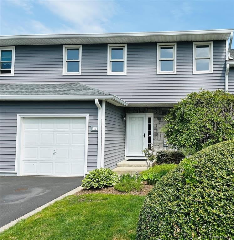 113 Alicia Drive – photo 1 of 21