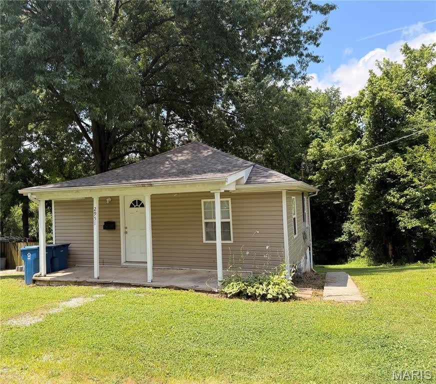 2951 Hillcrest Avenue – photo 1 of 16