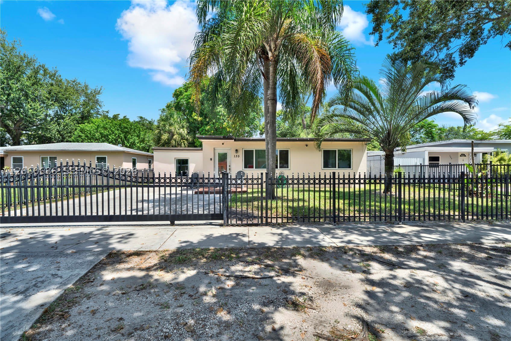135 Nw 121St St – photo 1