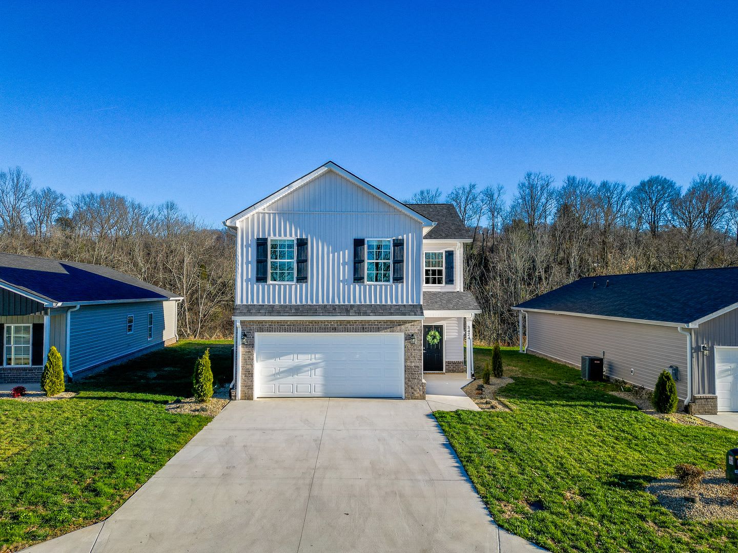 1420 Cora Ln – photo 1 of 21