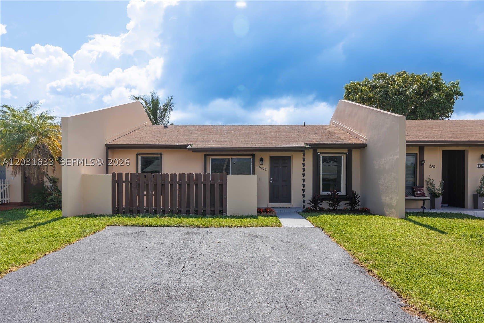 11903 SW 110th St Cir E – photo 1