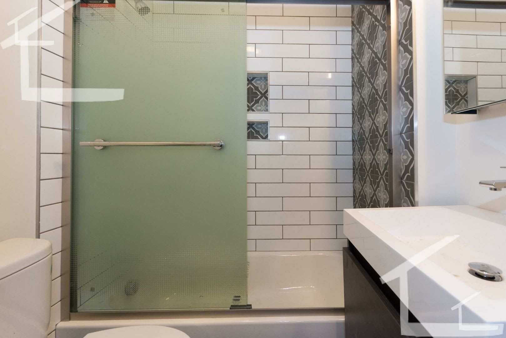 3 bed steps from Berklee – photo 1