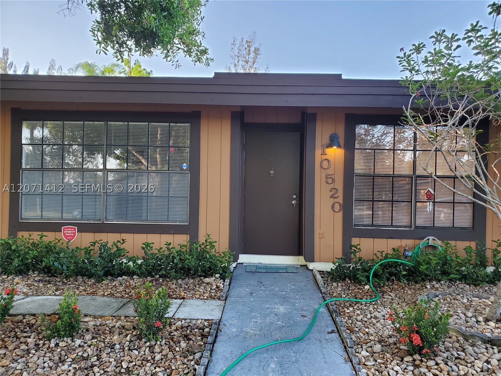 10520 Buttonwood Ave – photo 1