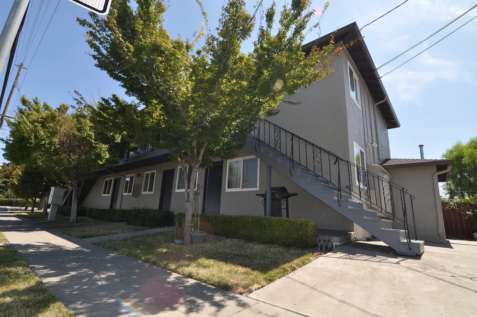 490 E Hedding St Apt 3 – photo 1