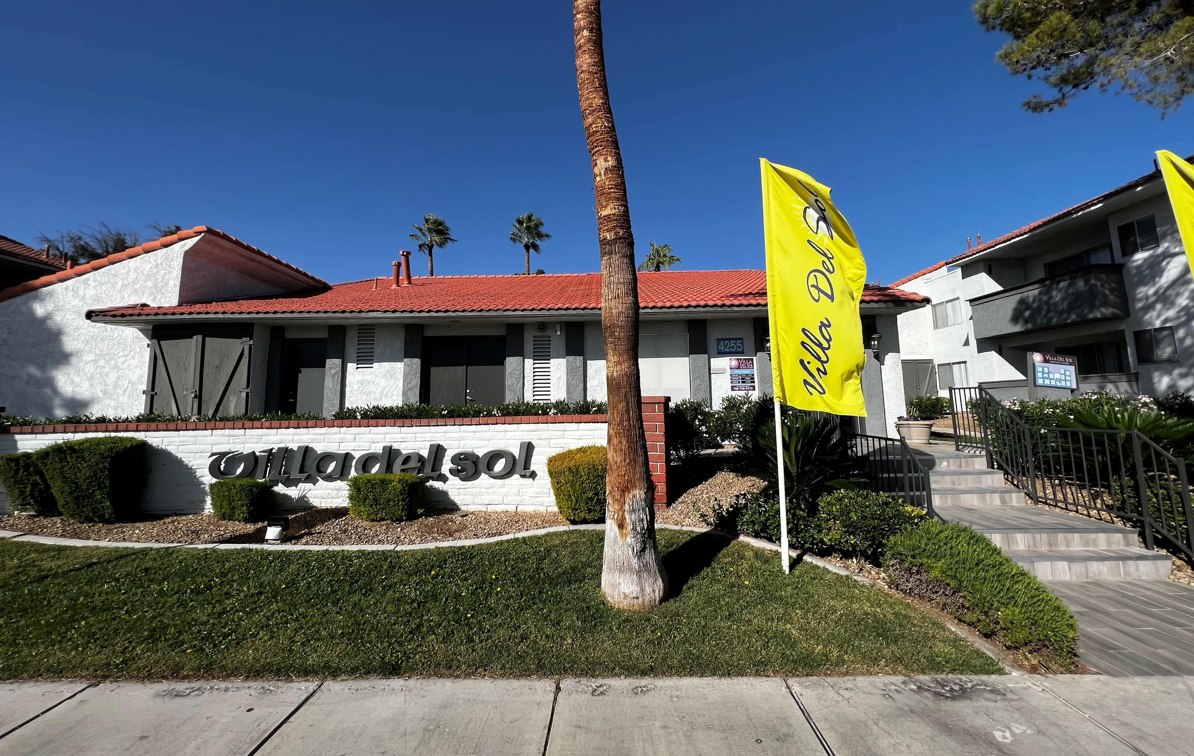 Villa Del Sol Apartments – photo 1