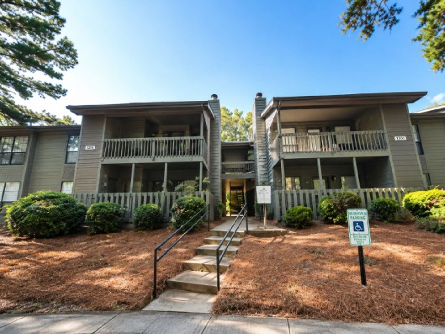1820 6 Tryon Drive – photo 1