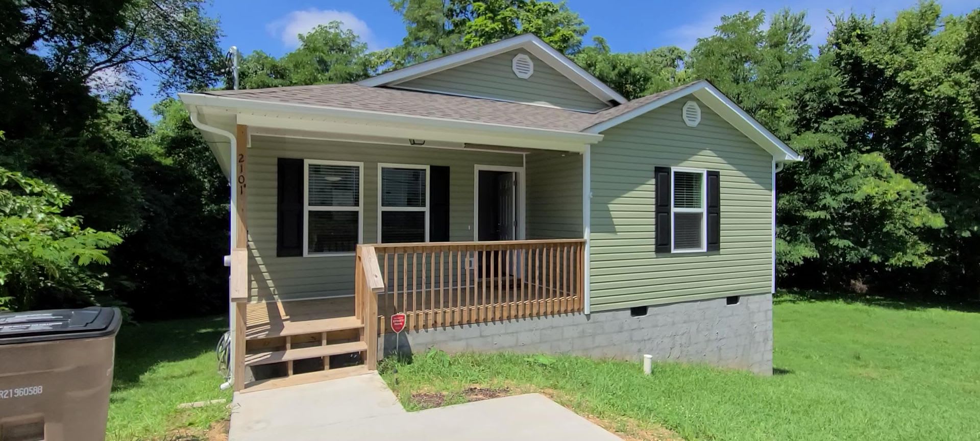 Knoxville 37917 3 Bedroom 2 Bath Home Cell Or Office – photo 1