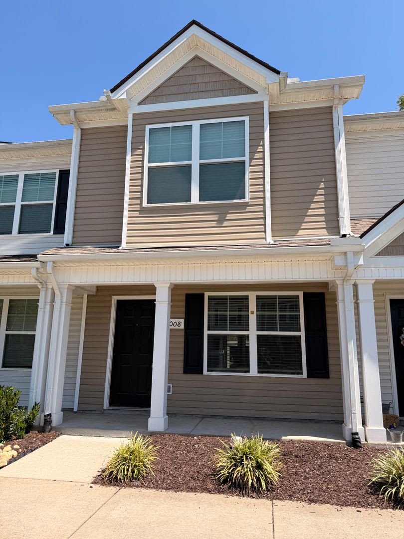 Nice 2 BR 2.5 Bath Townhome – photo 1 of 22