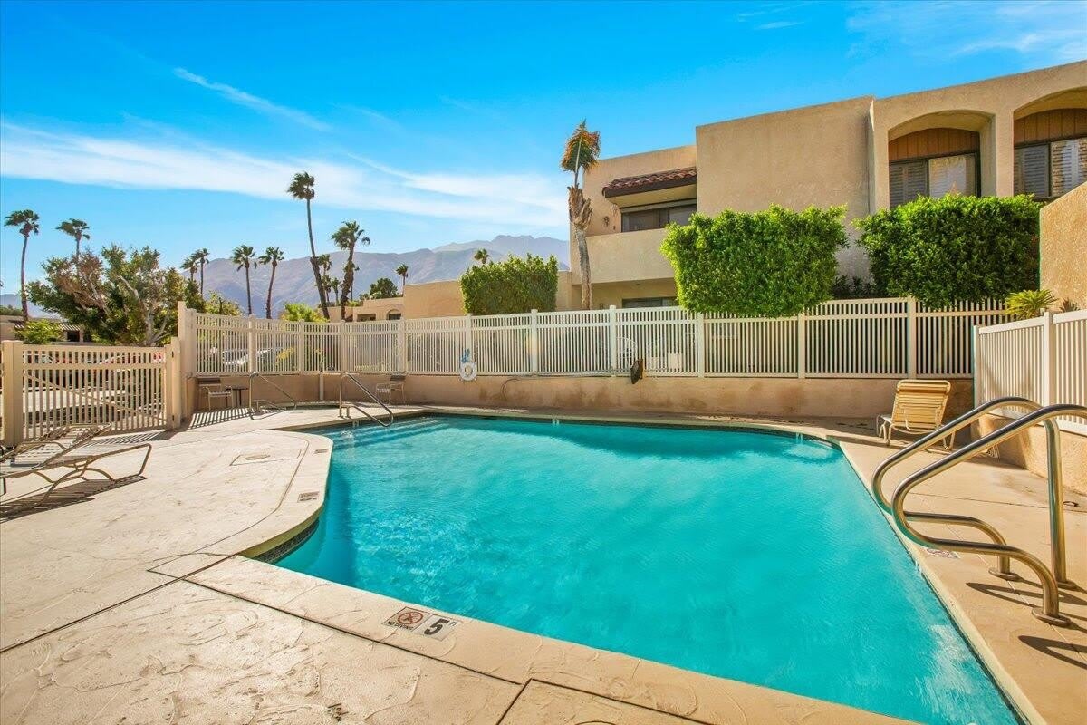 200 E Racquet Club Road – photo 1