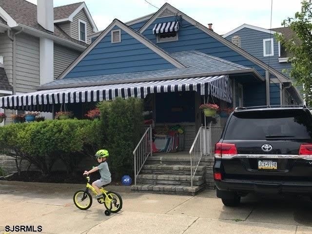 14 S Swarthmore Ave – photo 1 of 21