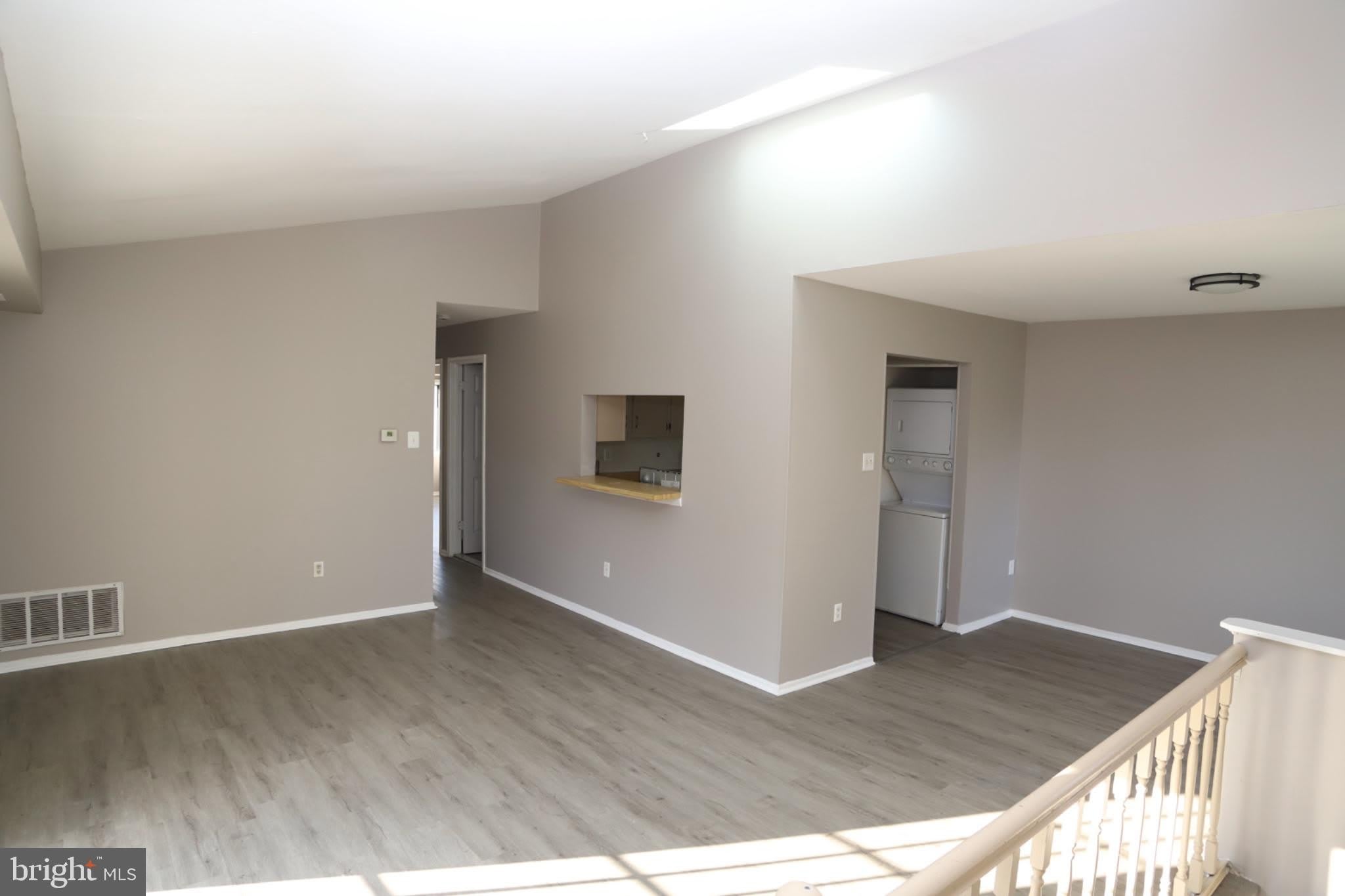 1709 CRIMSON TREE Way – photo 1 of 28