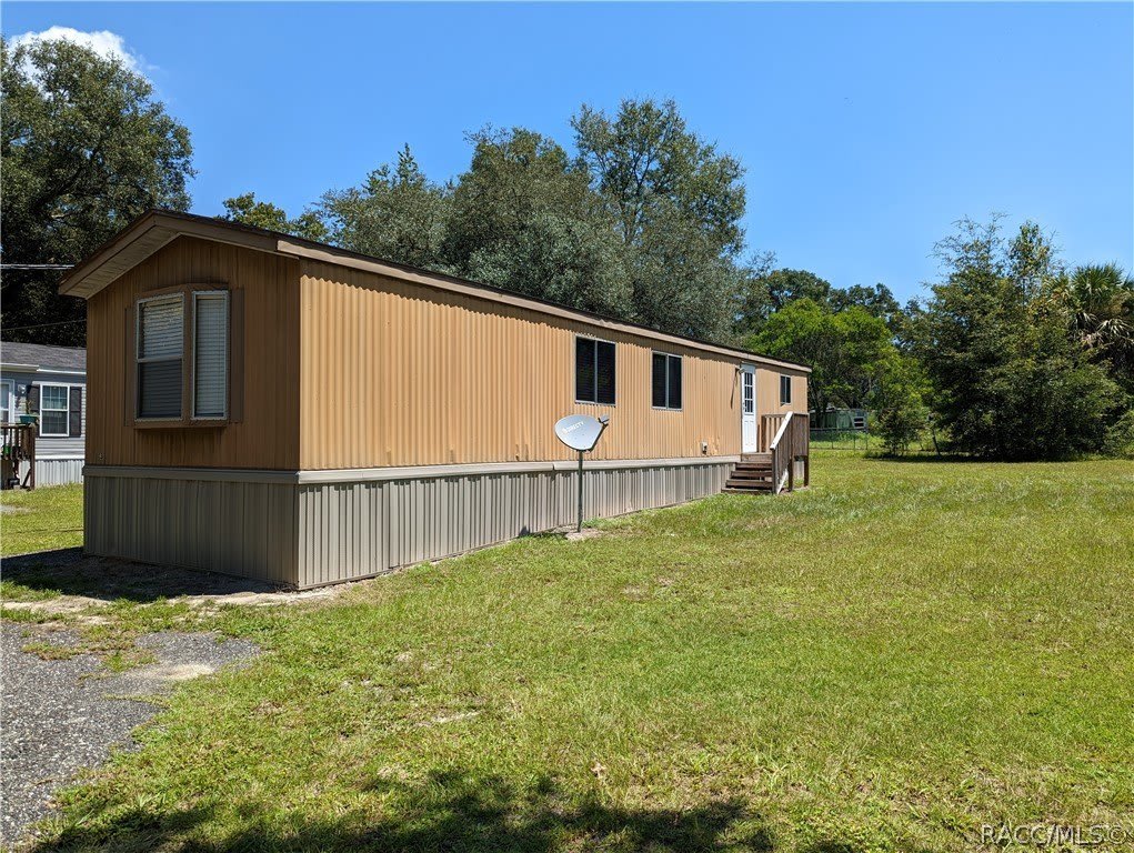 7090 N Palmer Way – photo 1 of 12