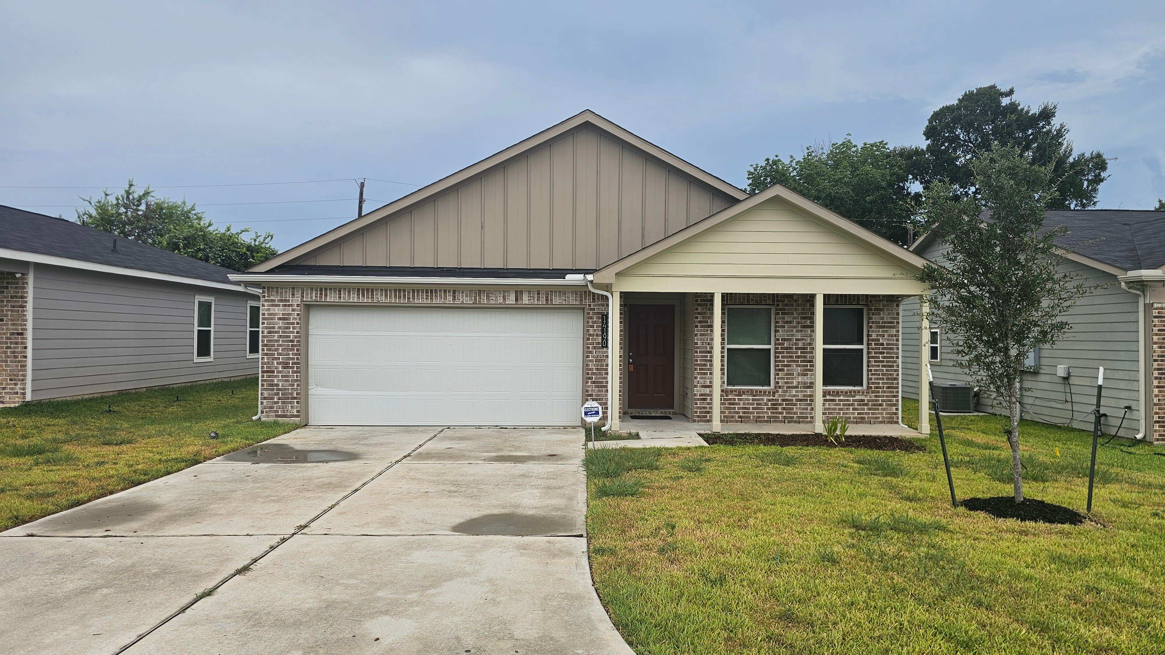 14190 Green Wing Cir – photo 1